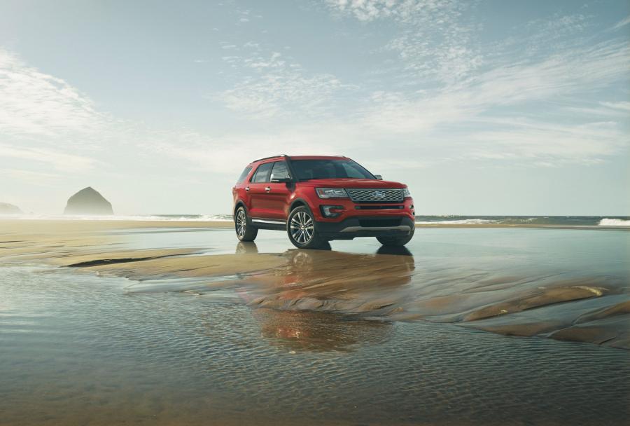  Ford Explorer Platinum 2015 года  (фото 9 из 33)
